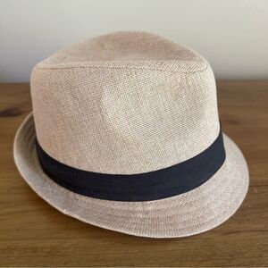 🩷3/$15🩷 Linen fedora hat with black band